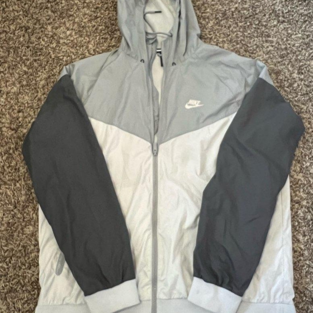 Nike windbreaker